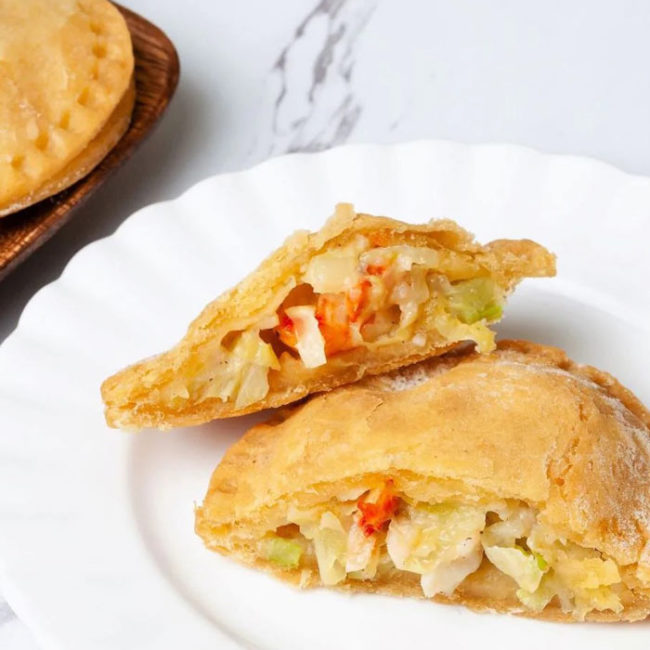Lobster-Hand-Pie-700
