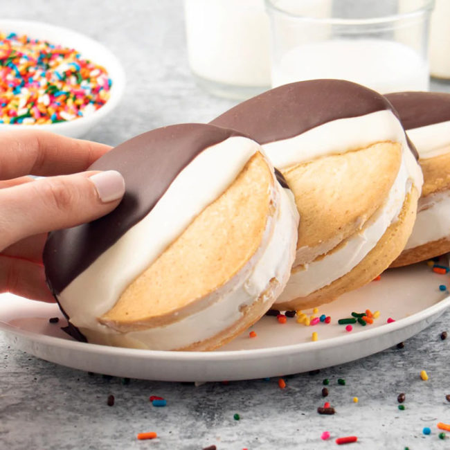 ny-ice-cream-sandwiches-700